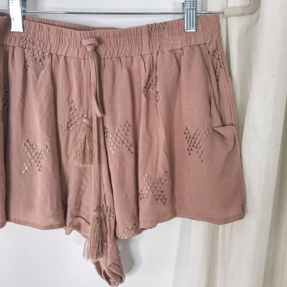 Lulus Feel the Tide Mauve Embroidered Shorts Blush - Picture 2 of 7